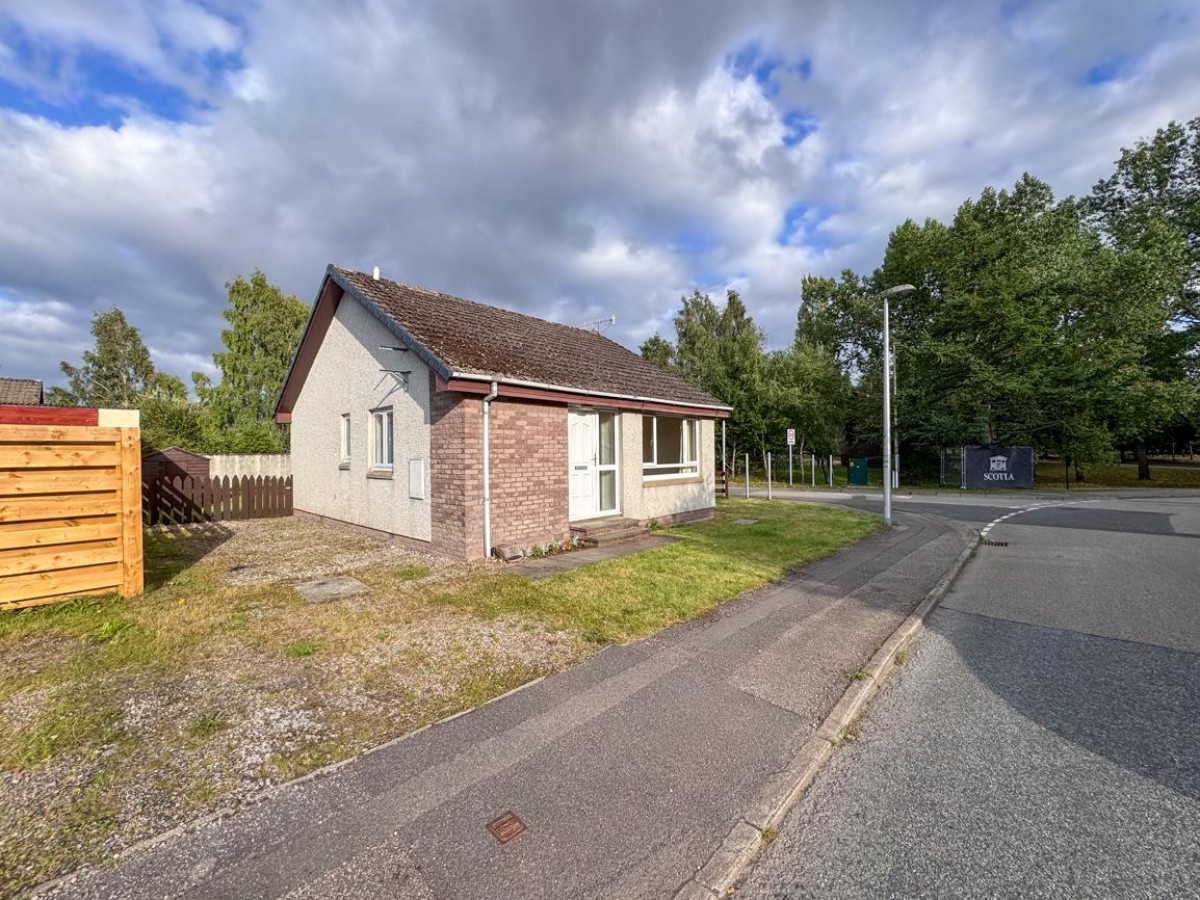 Images for 1 Corrour Road, Aviemore EAID:massoncairnsltdapi BID:1