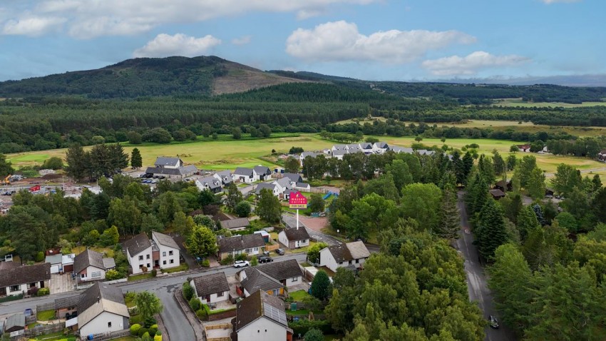 Images for 1 Corrour Road, Aviemore