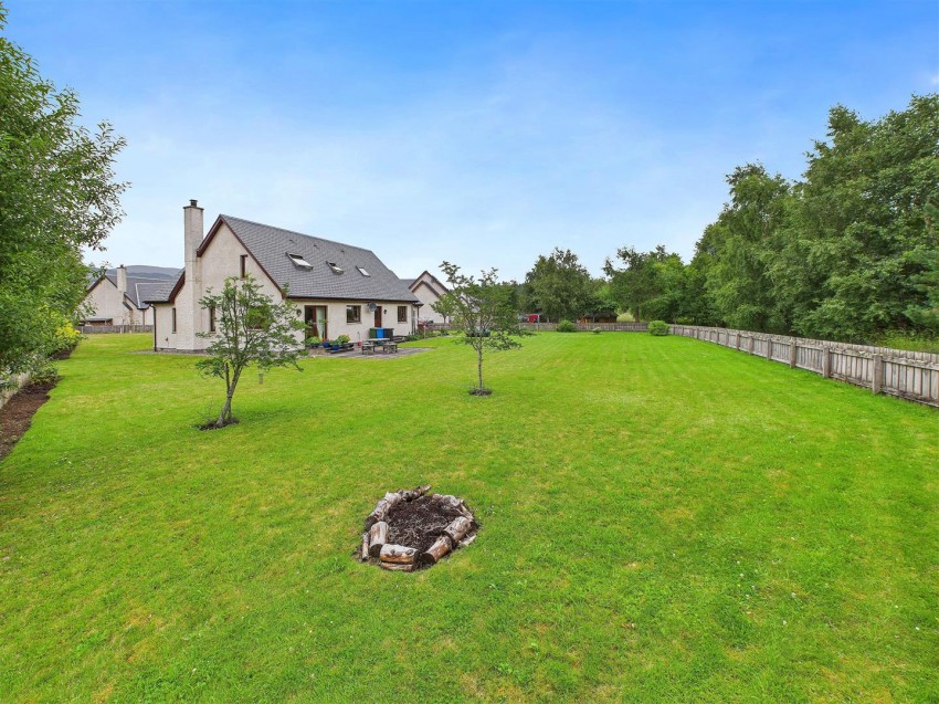 Images for 13 Macbean Road, Kincraig
