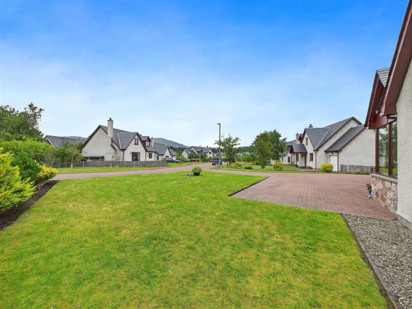 Images for 13 Macbean Road, Kincraig