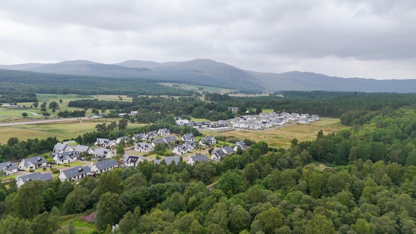 Images for 13 Macbean Road, Kincraig
