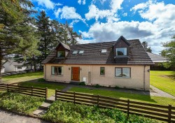 Images for 69a Main Street, Tomintoul