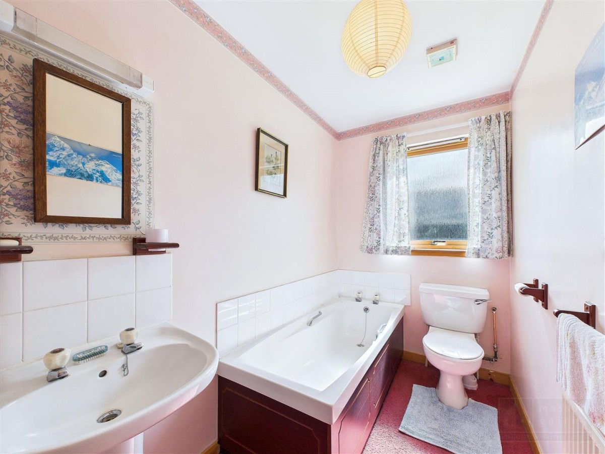 Images for 69a Main Street, Tomintoul EAID:massoncairnsltdapi BID:1