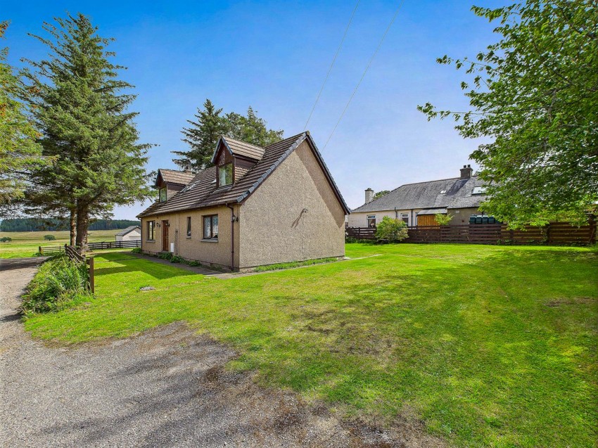 Images for 69a Main Street, Tomintoul