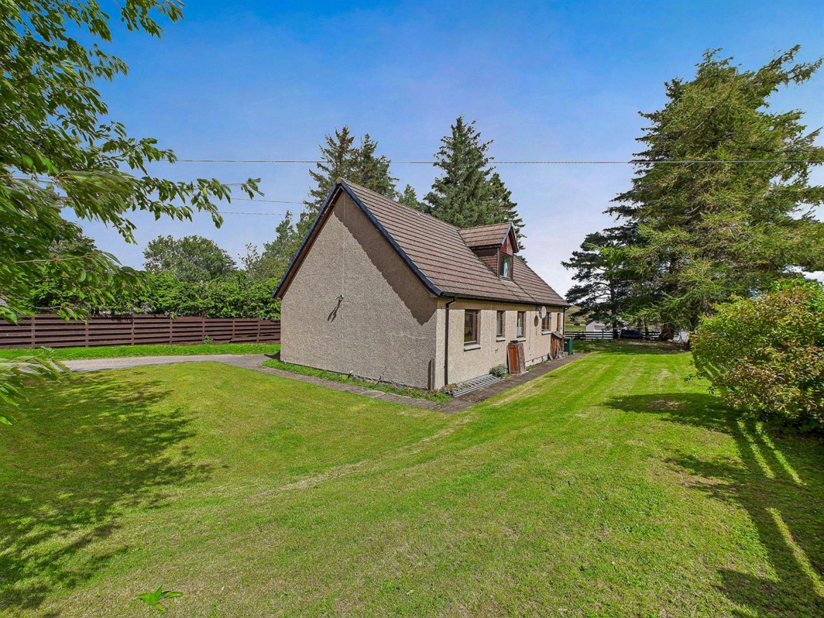 Images for 69a Main Street, Tomintoul EAID:massoncairnsltdapi BID:1