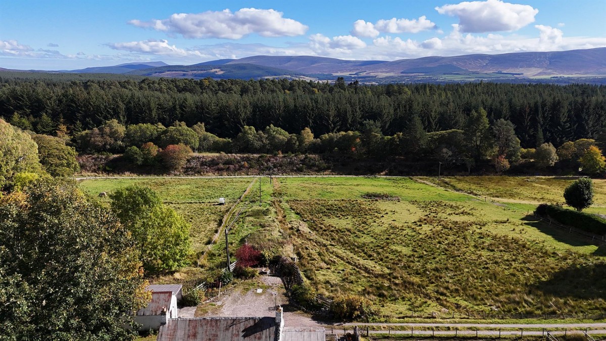 Images for Sylvan Cottage, Lynemacgregor, Grantow on Spey EAID:massoncairnsltdapi BID:1