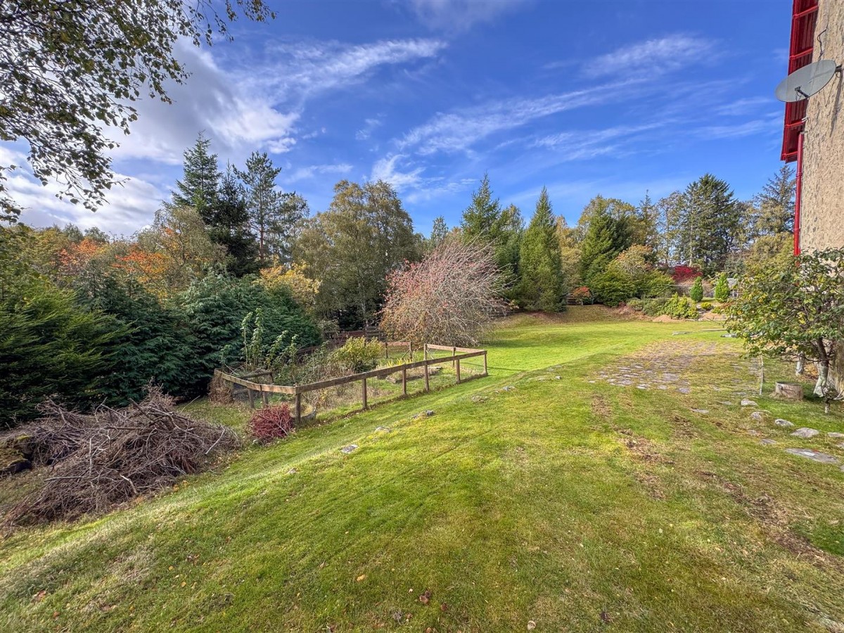 Images for Ardinsh, The Brae, Kincraig, Kingussie EAID:massoncairnsltdapi BID:1