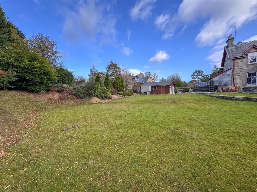 Images for Ardinsh, The Brae, Kincraig, Kingussie