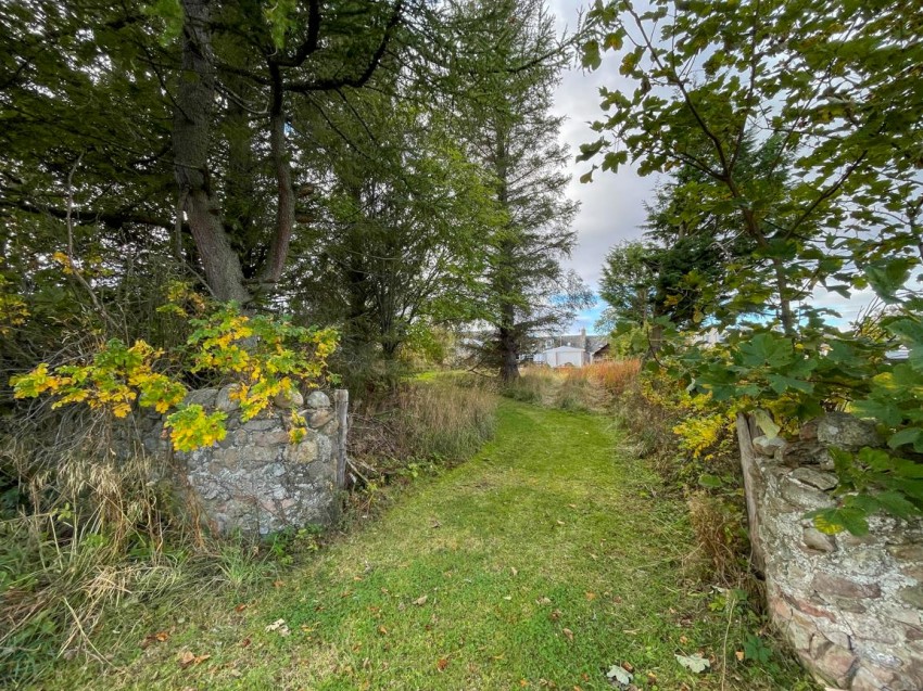 Images for House Site, 76 Main Street, Tomintoul