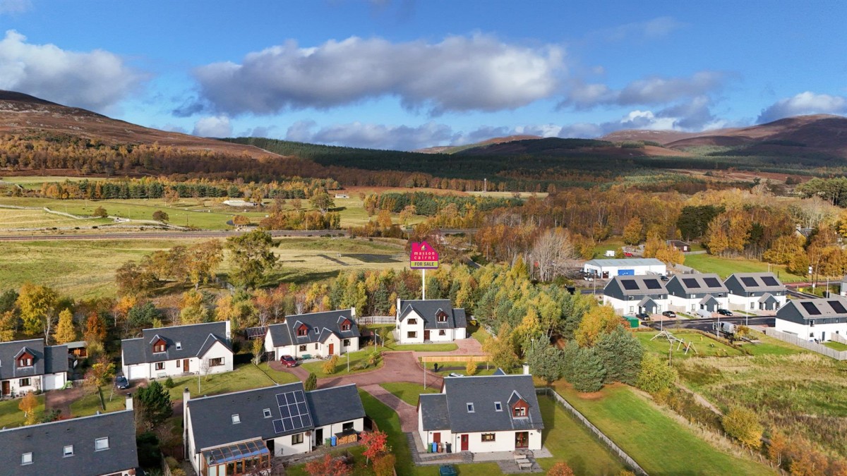 Images for 24 Macbean Road, Kincraig EAID:massoncairnsltdapi BID:1