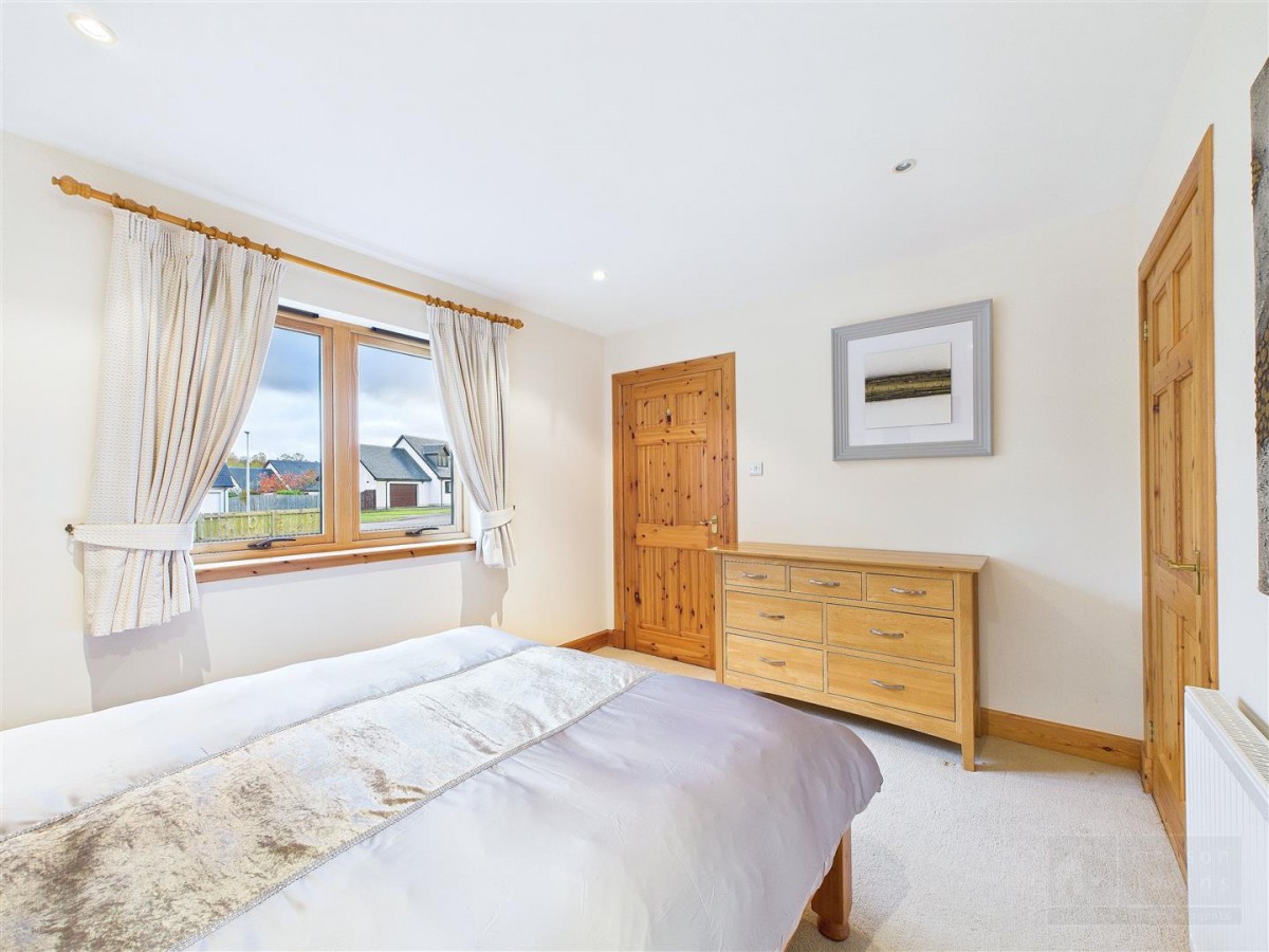 Images for 24 Macbean Road, Kincraig EAID:massoncairnsltdapi BID:1