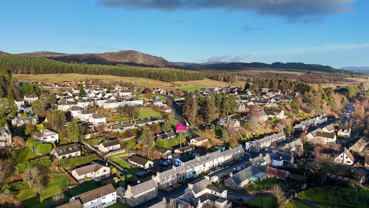 Images for 2 James Court, Kingussie EAID:massoncairnsltdapi BID:1