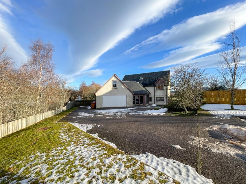 Images for Burnbrae, 11 Dalmore Road, Carrbridge