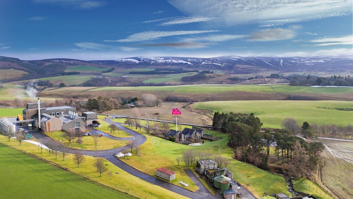 Images for 1 Altnabhainne Distillery Cottages, Glenrinnes, Glenlivet EAID:massoncairnsltdapi BID:1