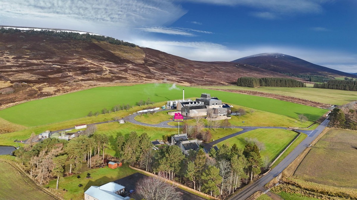 Images for 1 Altnabhainne Distillery Cottages, Glenrinnes, Glenlivet EAID:massoncairnsltdapi BID:1