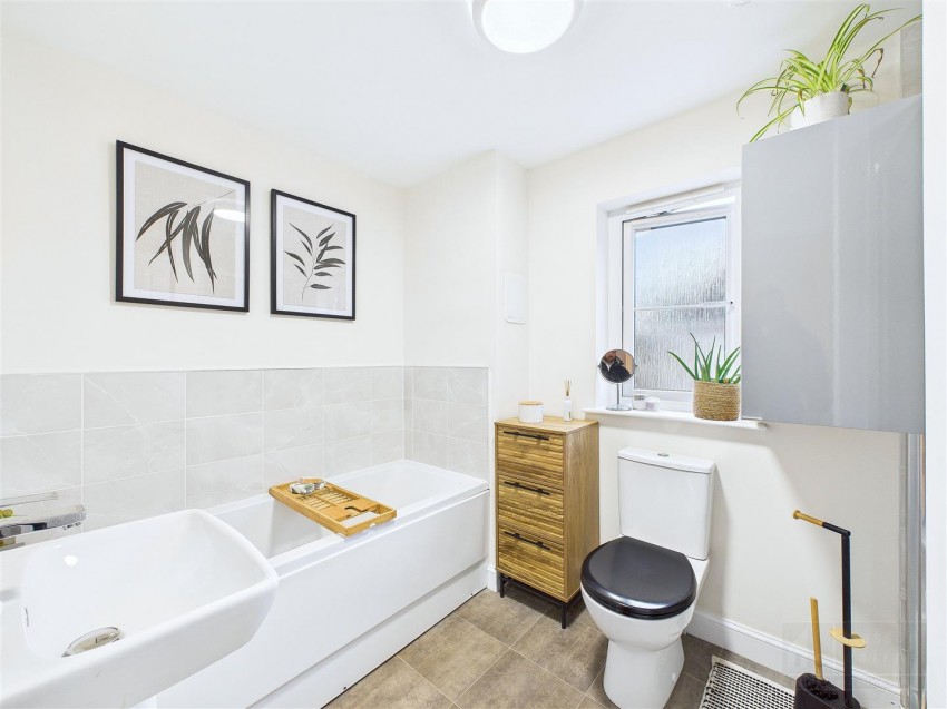 Images for 72, Eilean Donan Road, Inverness