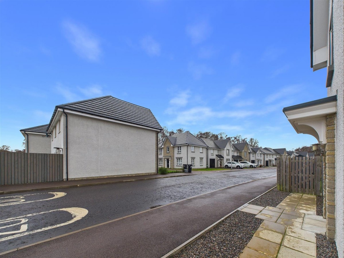 Images for 72, Eilean Donan Road, Inverness EAID:massoncairnsltdapi BID:1