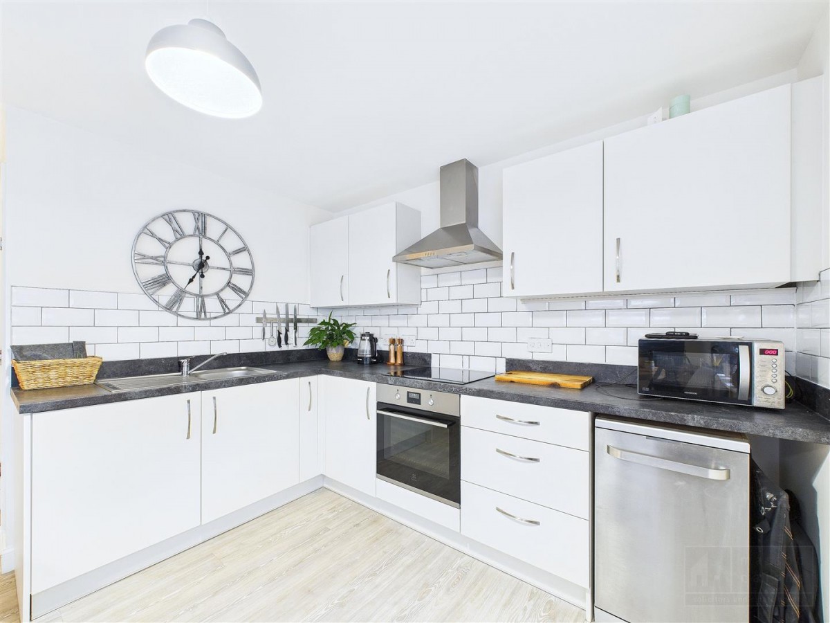 Images for 72, Eilean Donan Road, Inverness EAID:massoncairnsltdapi BID:1