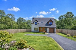 Images for 3 Patterson Place, High Burnside, Aviemore