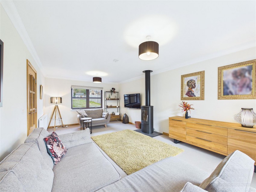 Images for 3 Patterson Place, High Burnside, Aviemore