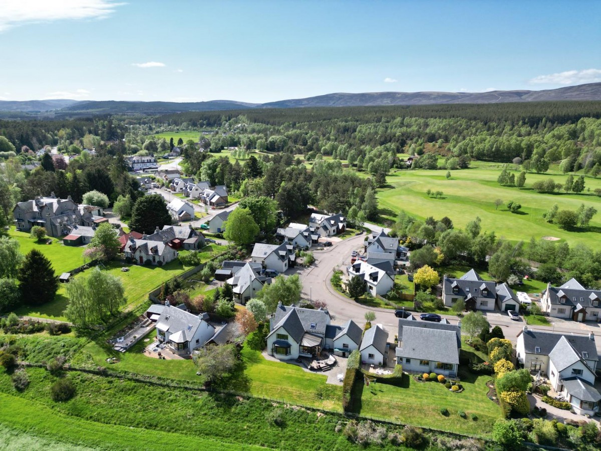 Images for 4 Dalmore Road, Carrbridge EAID:massoncairnsltdapi BID:1