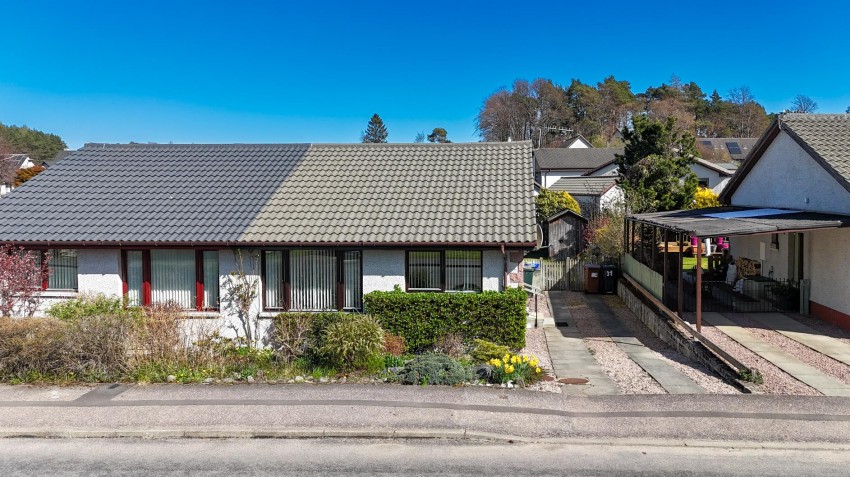 Images for 31 Hillside Avenue, Kingussie