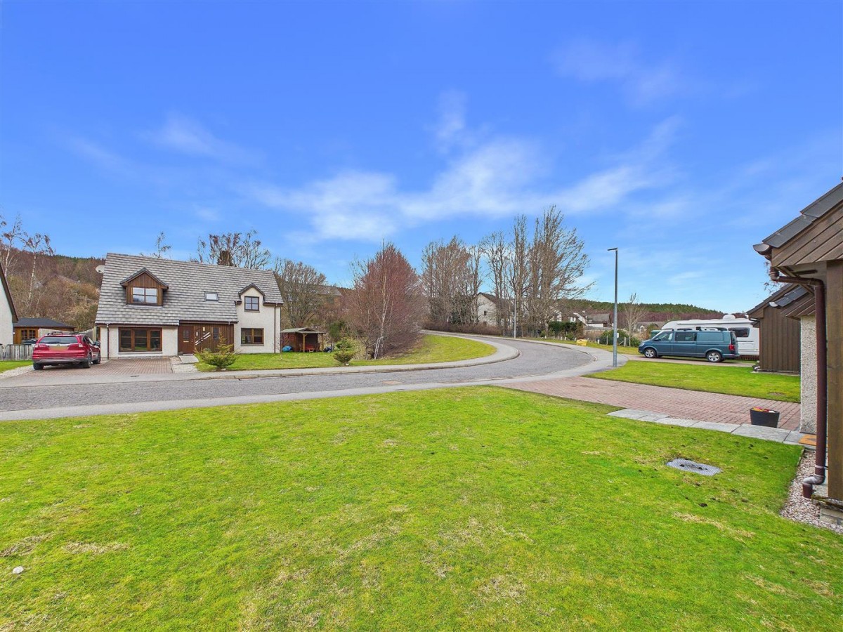 Images for Woodlands, 2 Carn Elrig View, High Burnside, Aviemore EAID:massoncairnsltdapi BID:1