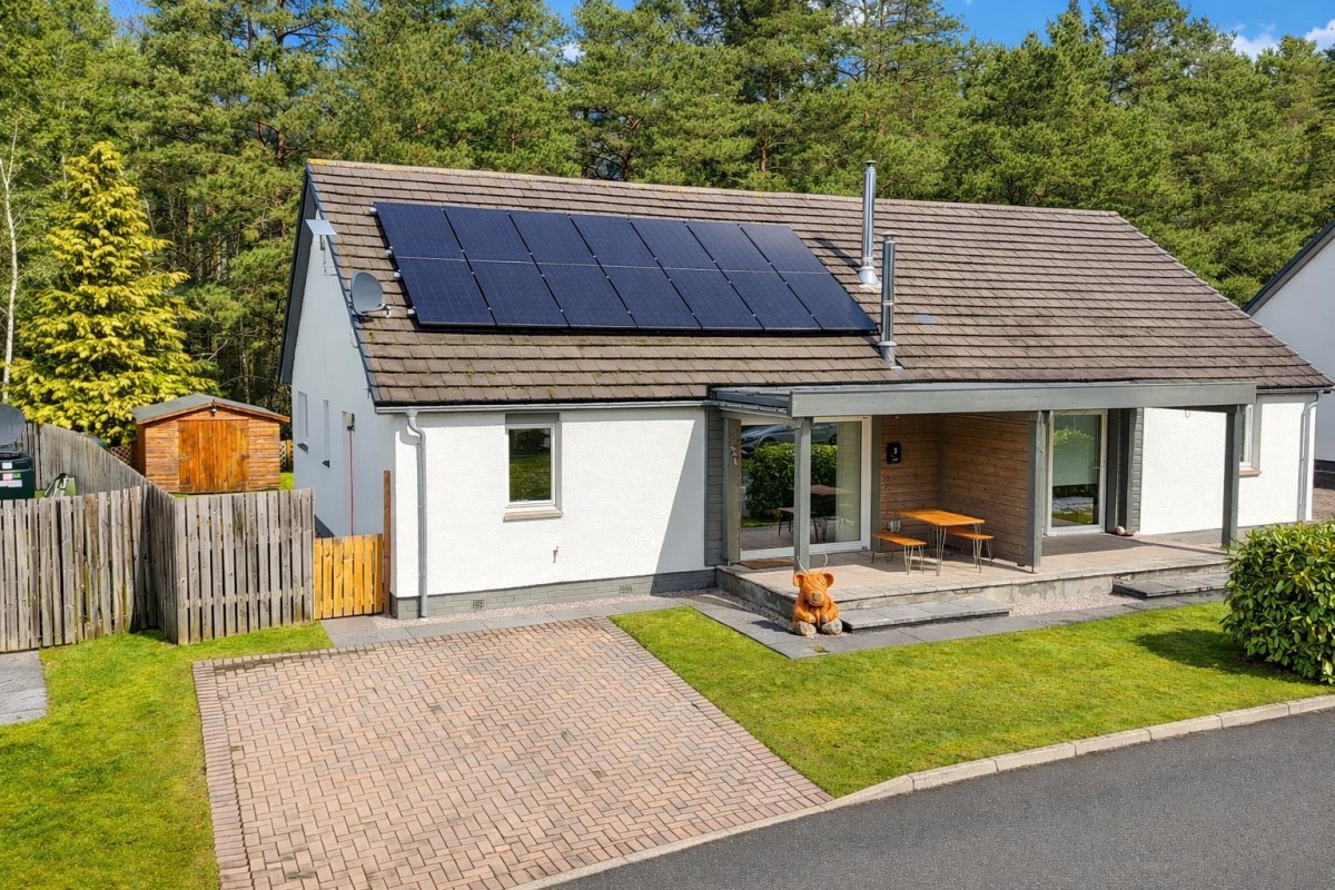 Images for 5 Ski Road Cottages, Inverdruie, Coylumbridge, Aviemore EAID:massoncairnsltdapi BID:1