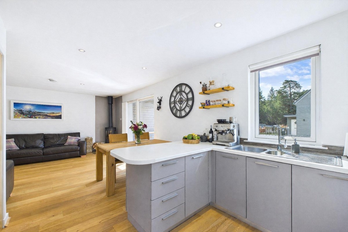 Images for 5 Ski Road Cottages, Inverdruie, Coylumbridge, Aviemore EAID:massoncairnsltdapi BID:1