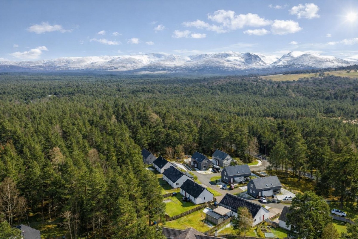 Images for 5 Ski Road Cottages, Inverdruie, Coylumbridge, Aviemore EAID:massoncairnsltdapi BID:1