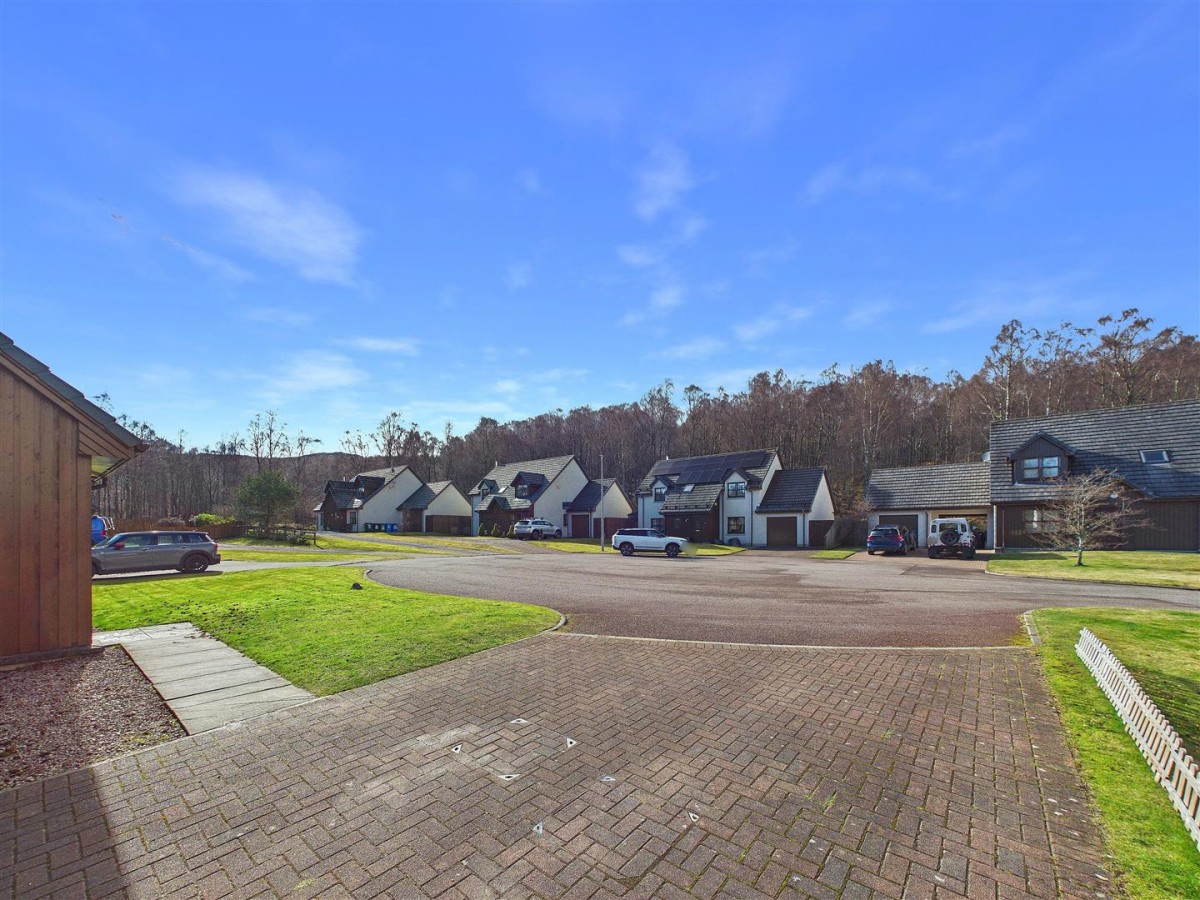 Images for Bennachie, 13 Carn Elrig View, High Burnside, Aviemore EAID:massoncairnsltdapi BID:1