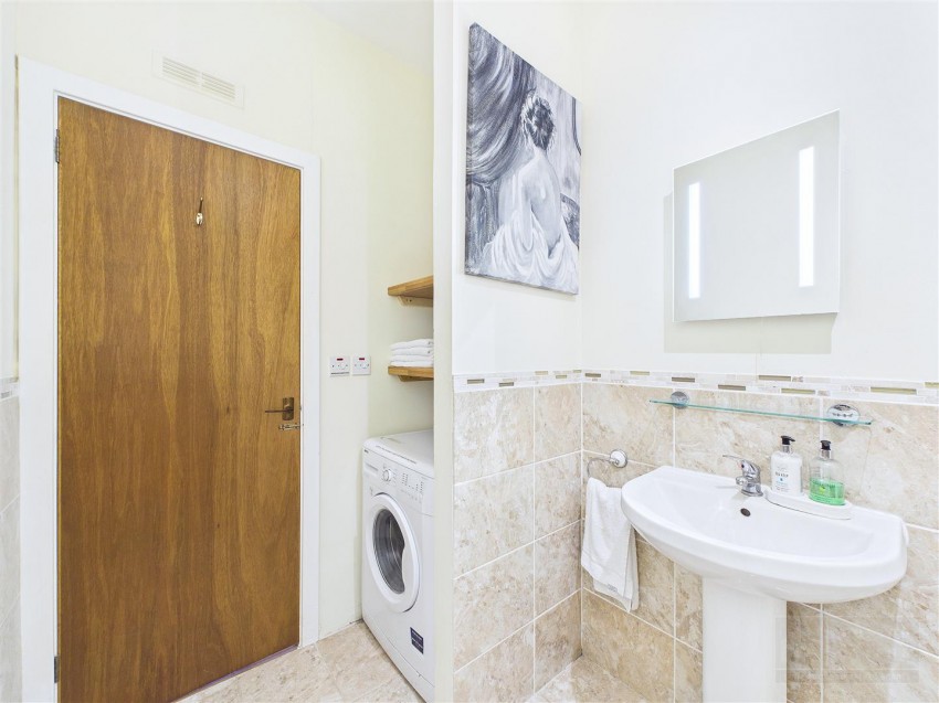 Images for 3B High Street, Grantown on Spey