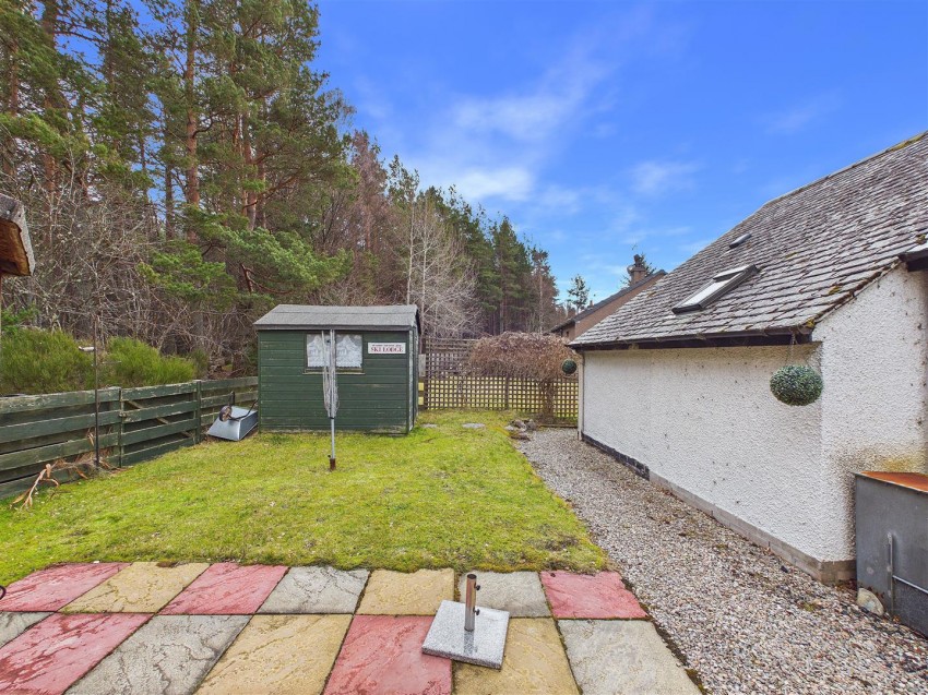 Images for 21 Mackenzie Crescent, Nethy Bridge