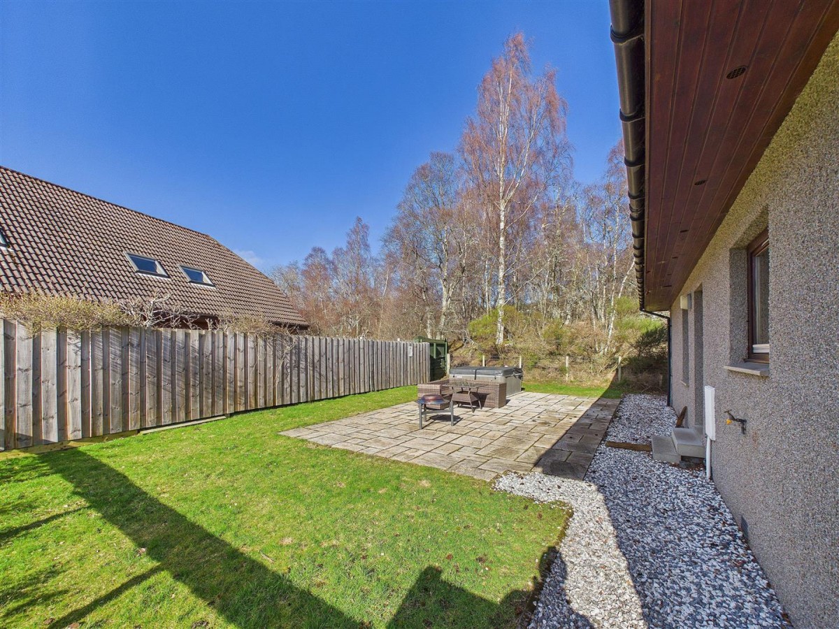 Images for Rossarden, Balnaan, Dulnain Bridge, Grantown on Spey EAID:massoncairnsltdapi BID:1