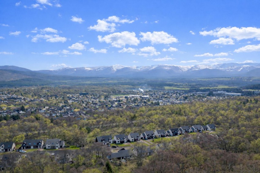 Images for 23 Carn Elrig View, High Burnside, Aviemore