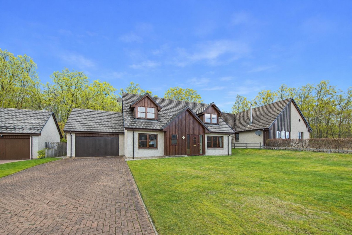 Images for 23 Carn Elrig View, High Burnside, Aviemore EAID:massoncairnsltdapi BID:1