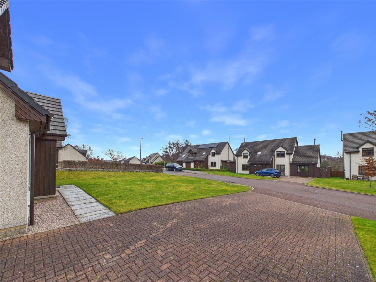 Images for 23 Carn Elrig View, High Burnside, Aviemore EAID:massoncairnsltdapi BID:1