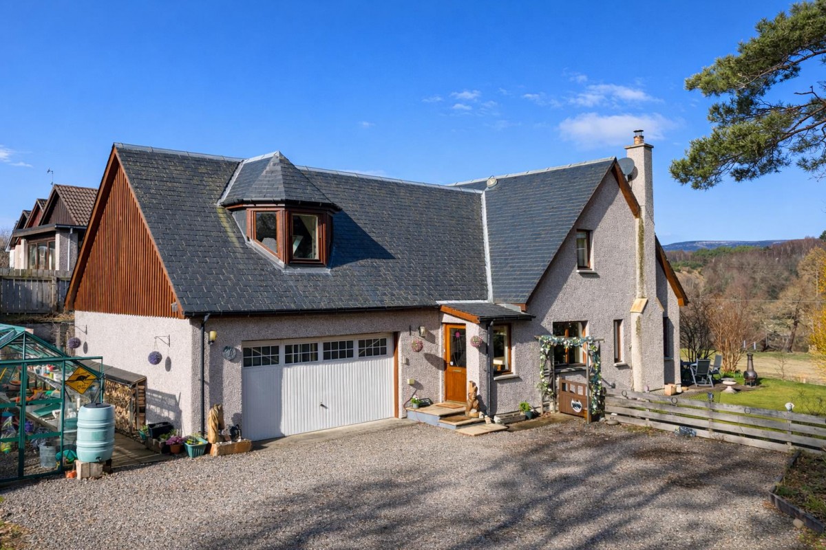 Images for Pentlands, Urquhart Brae, Carrbridge EAID:massoncairnsltdapi BID:1