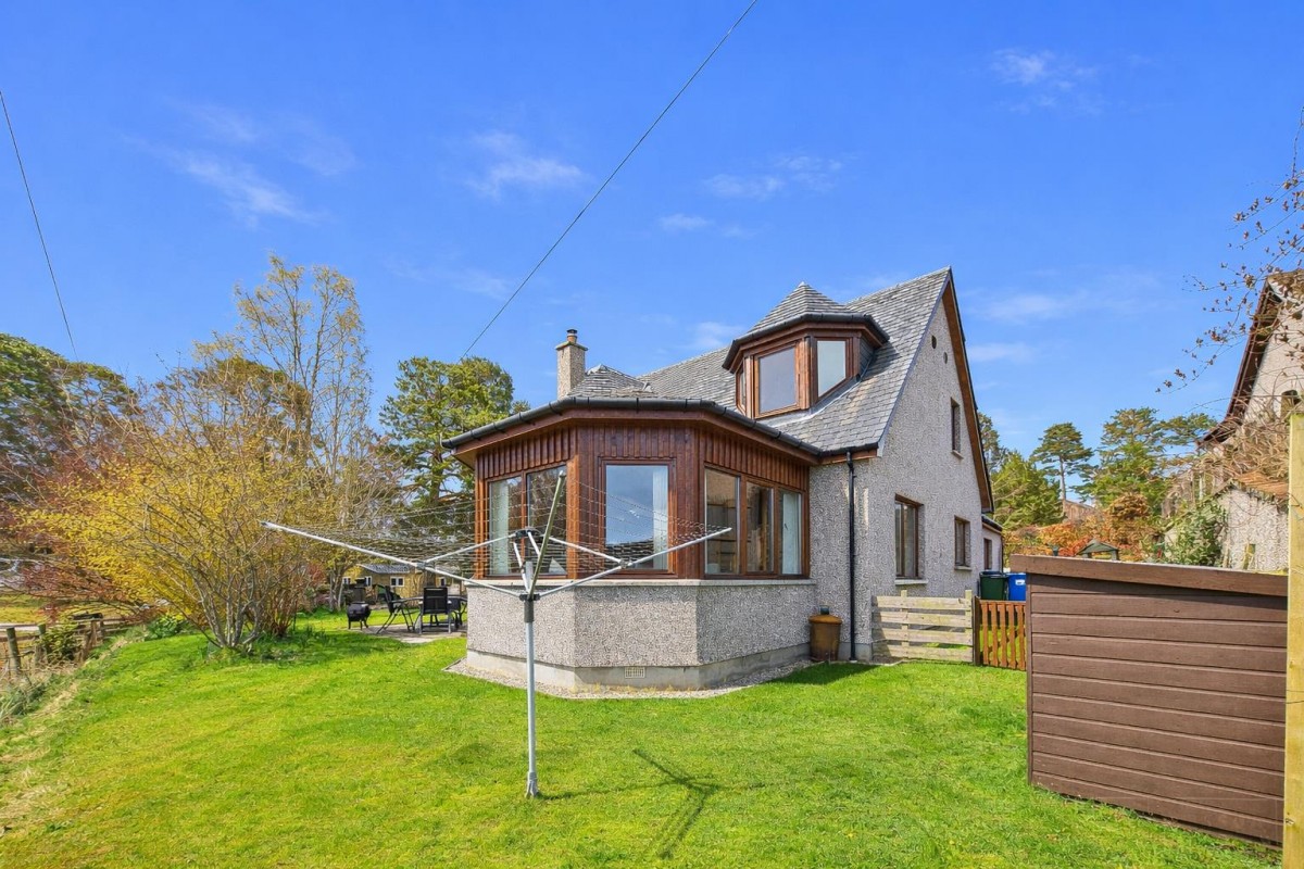 Images for Pentlands, Urquhart Brae, Carrbridge EAID:massoncairnsltdapi BID:1