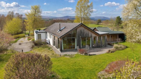 Larchfield Cottage, Insh, Kingussie