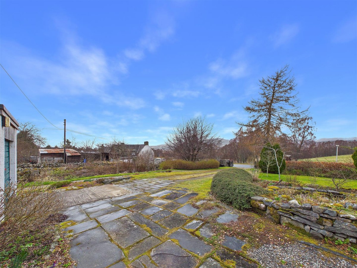 Images for Larchfield Cottage, Insh, Kingussie EAID:massoncairnsltdapi BID:1