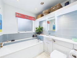 Images for Larchfield Cottage, Insh, Kingussie