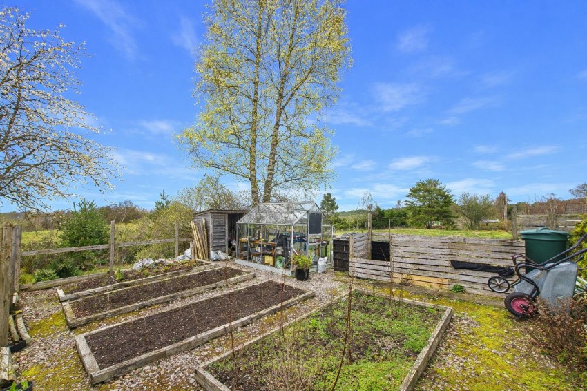 Images for Larchfield Cottage, Insh, Kingussie