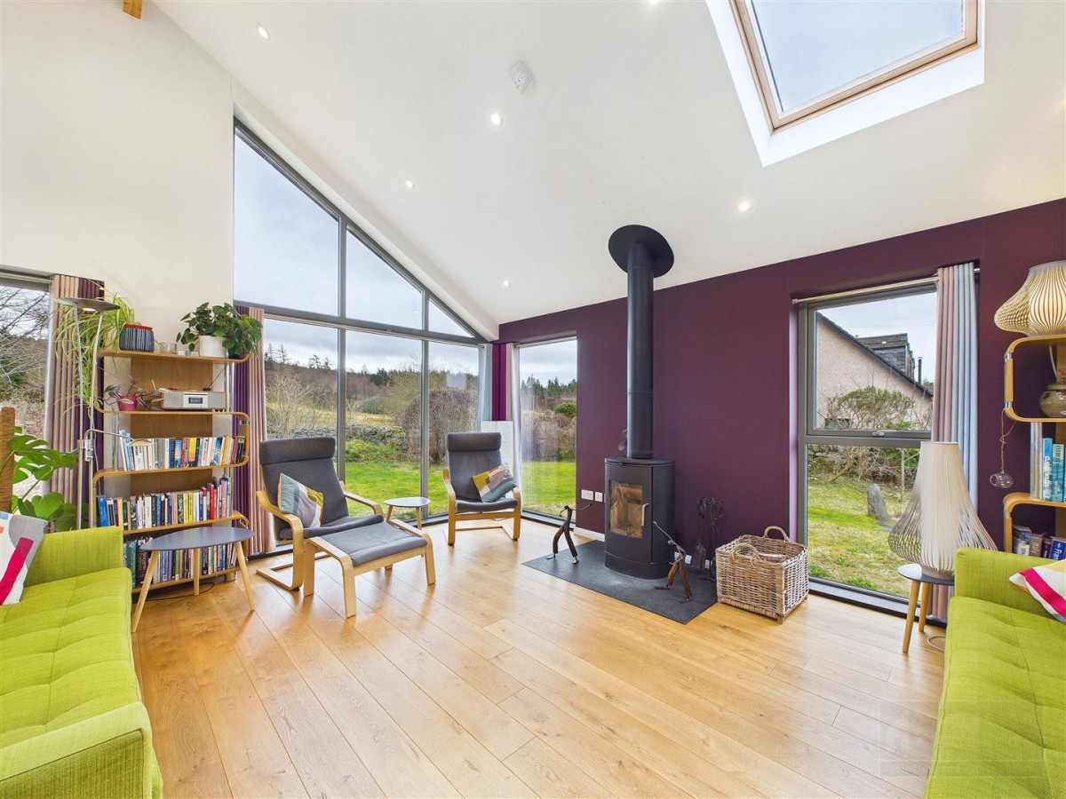 Images for Larchfield Cottage, Insh, Kingussie EAID:massoncairnsltdapi BID:1