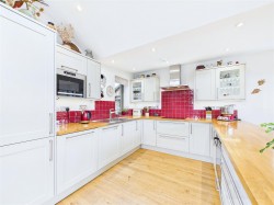 Images for Larchfield Cottage, Insh, Kingussie