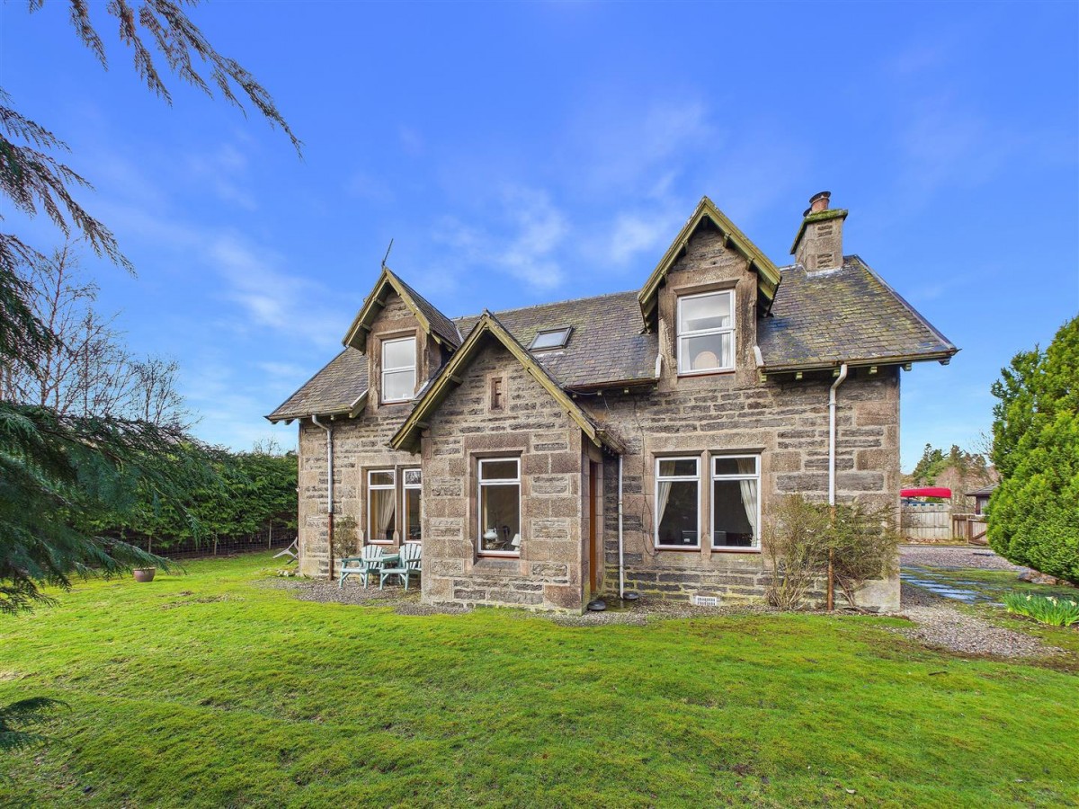 Images for Station House, Station Road, Newtonmore EAID:massoncairnsltdapi BID:1