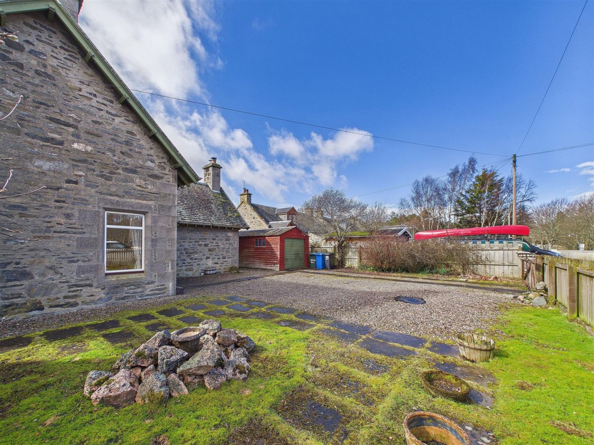Images for Station House, Station Road, Newtonmore EAID:massoncairnsltdapi BID:1