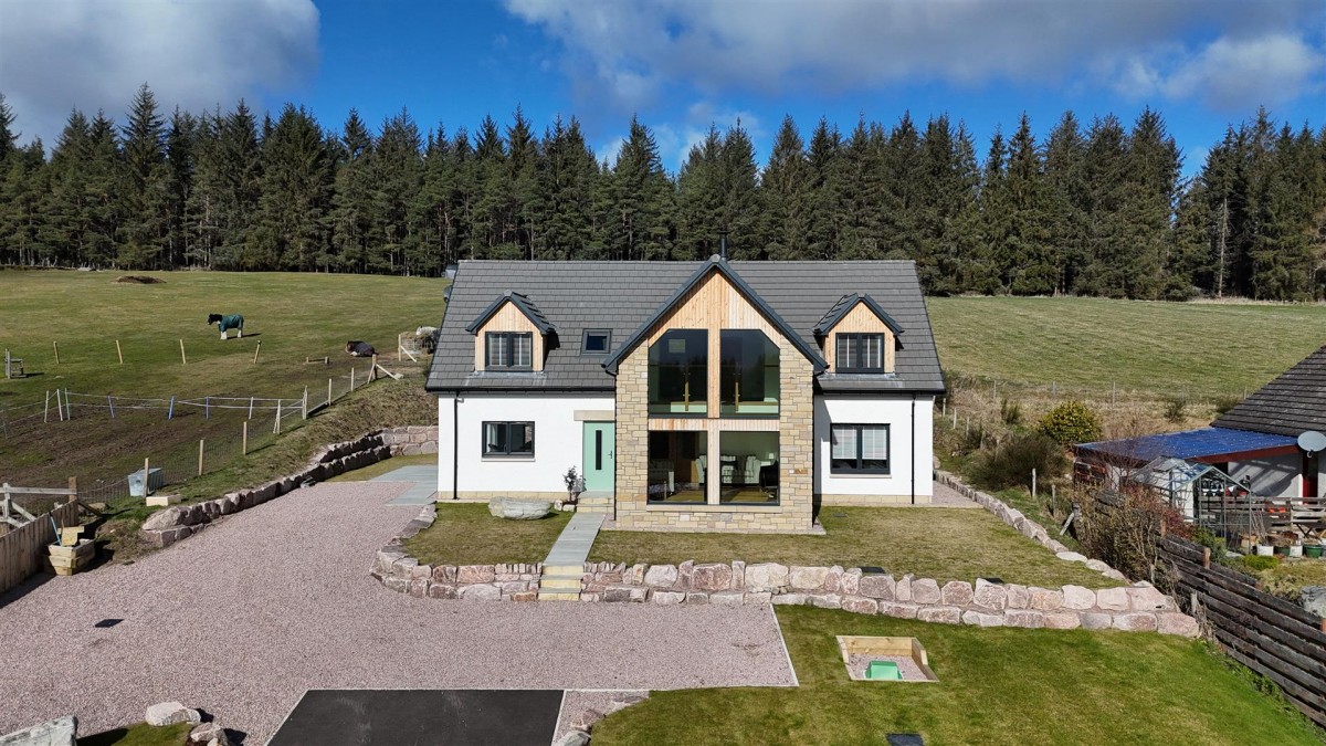 Images for Cath Ann, Skye Of Curr Road, Dulnain Bridge EAID:massoncairnsltdapi BID:1