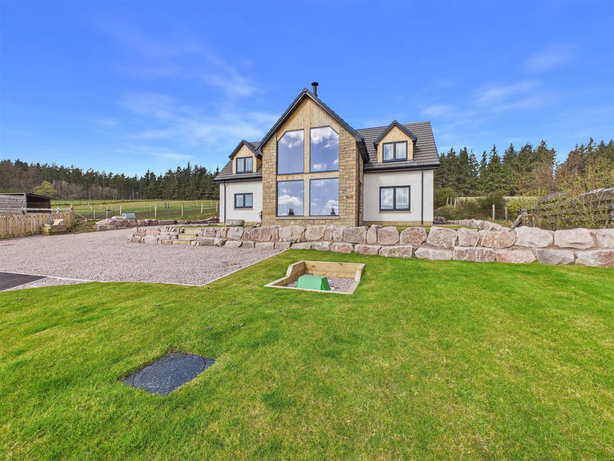 Images for Cath Ann, Skye Of Curr Road, Dulnain Bridge EAID:massoncairnsltdapi BID:1