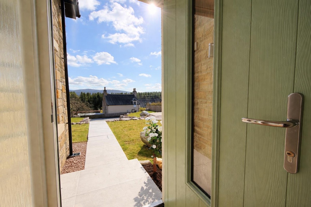 Images for Cath Ann, Skye Of Curr Road, Dulnain Bridge EAID:massoncairnsltdapi BID:1